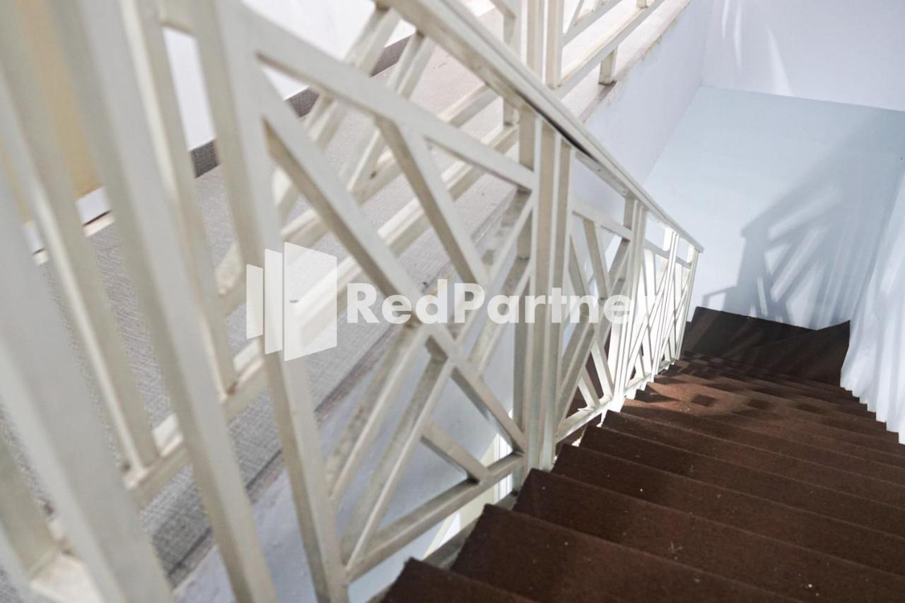 Cosmo Harmoni Redpartner