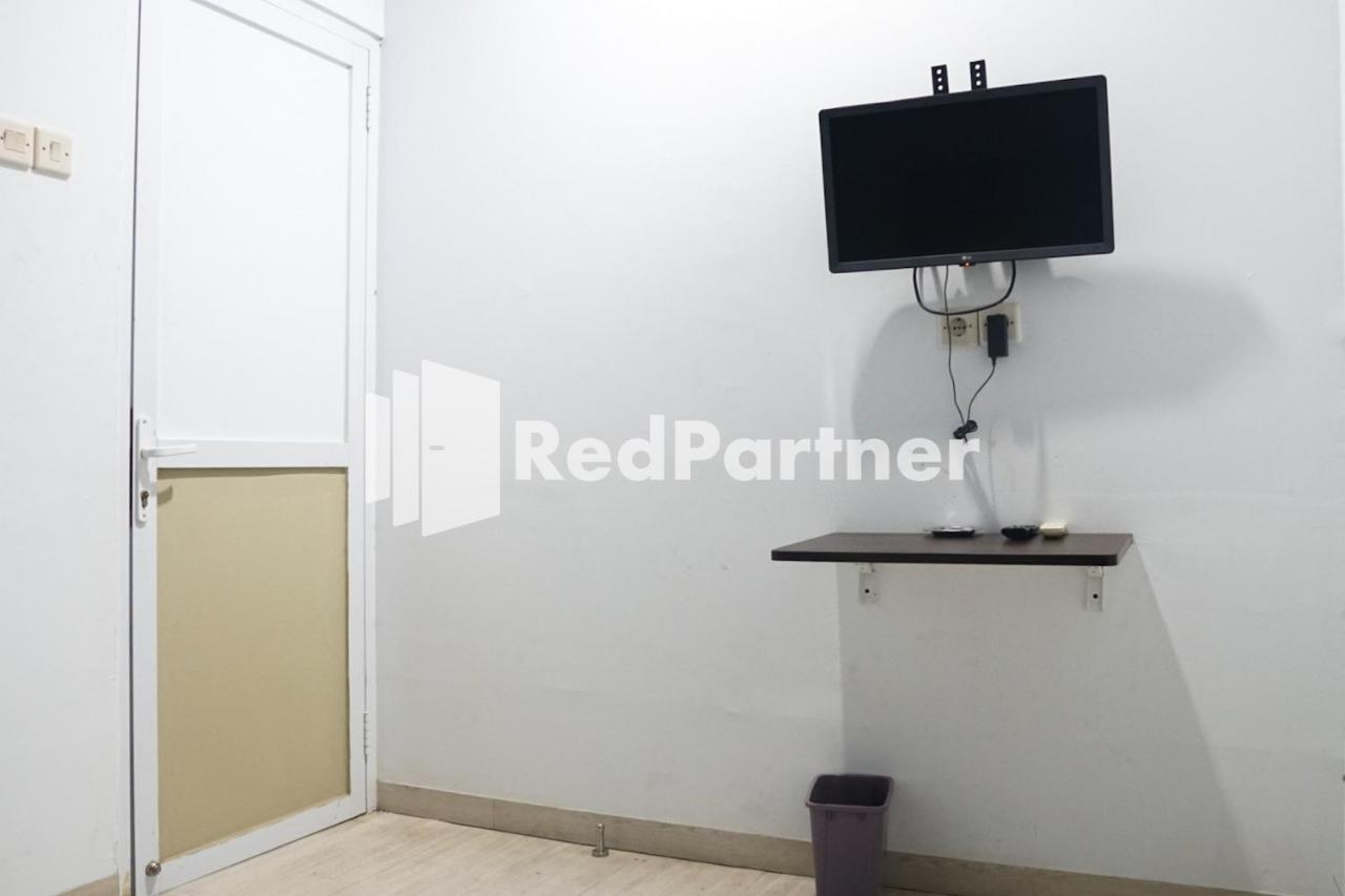 Cosmo Harmoni Redpartner Hotel 2*